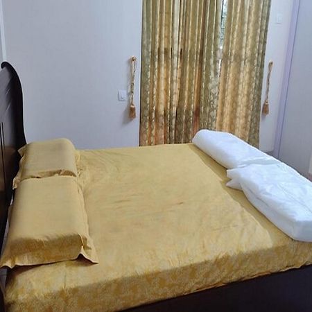 Silver Oaks Flat Sc Golf Links Road Kowdiar Thiruvananthapuram By Probity Ventures Exteriér fotografie